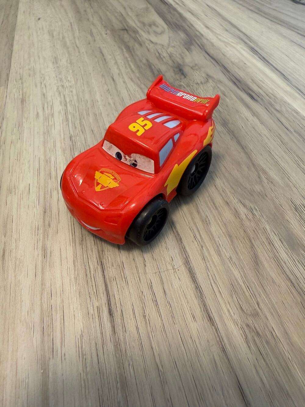 Fisher Price Little People Wheelies Cars Lightning McQueen Car Disney Pixar